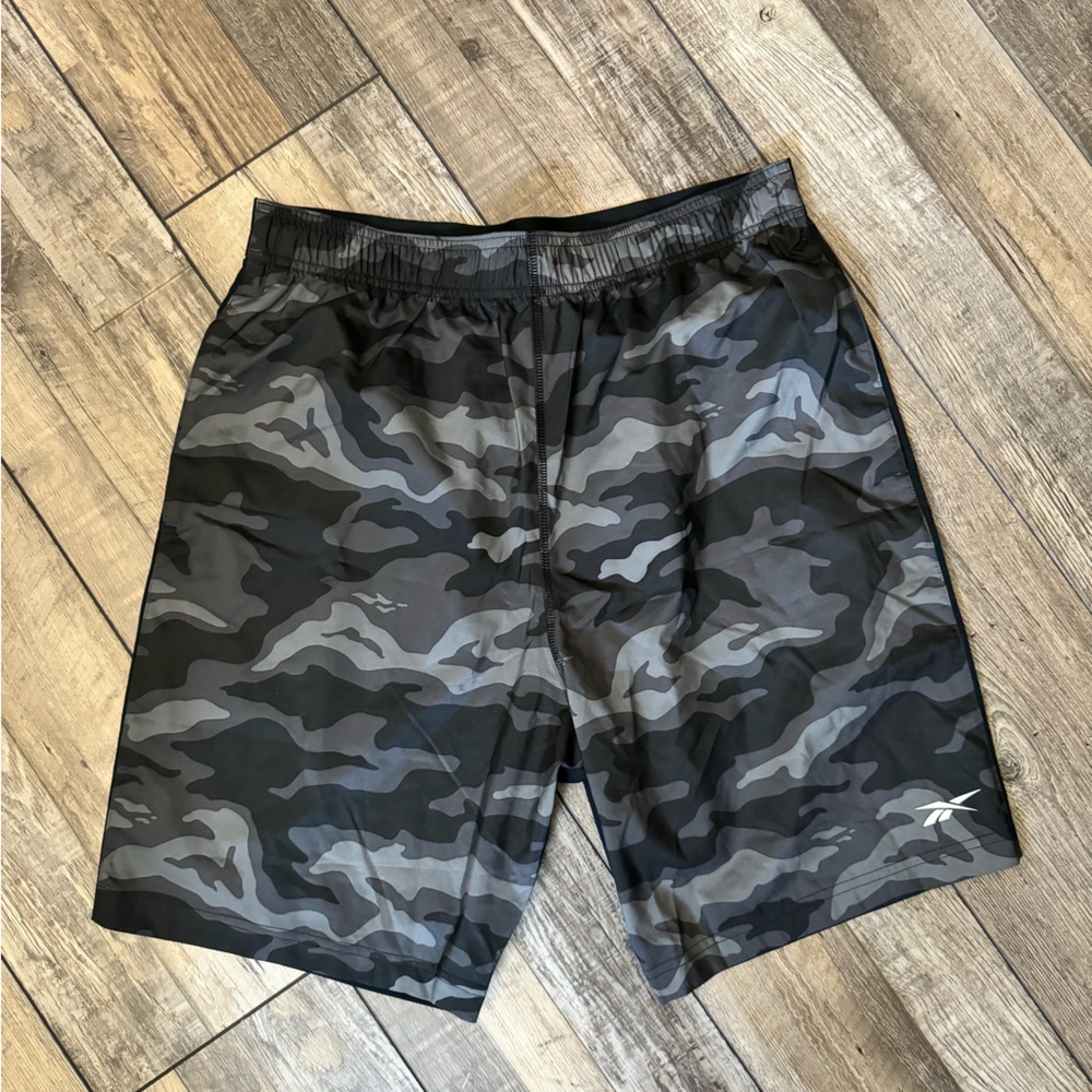 🆕 Reebok Men’s Speedwick Shorts- Medium
